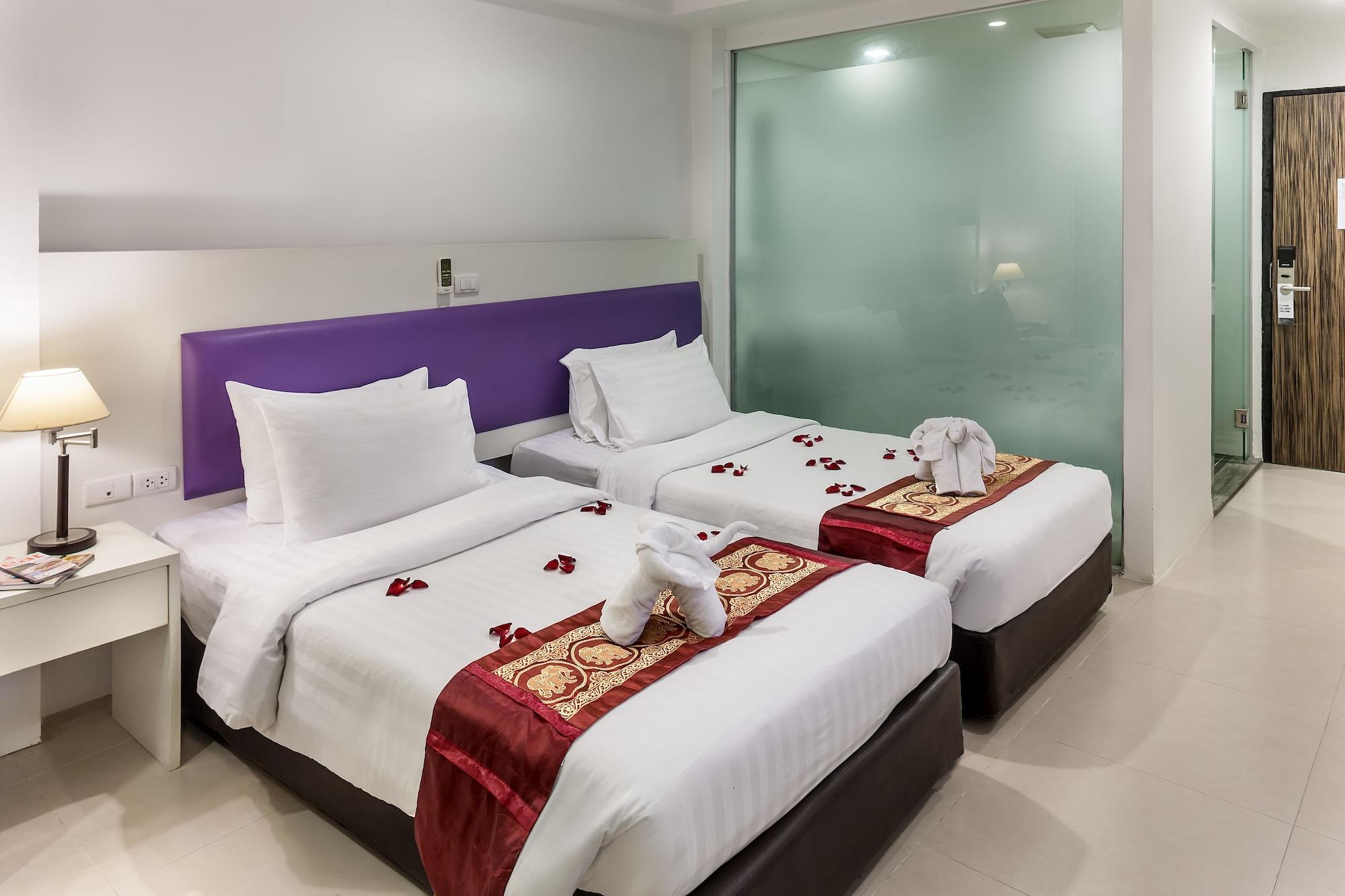 Armoni Patong Beach Hotel Εξωτερικό φωτογραφία