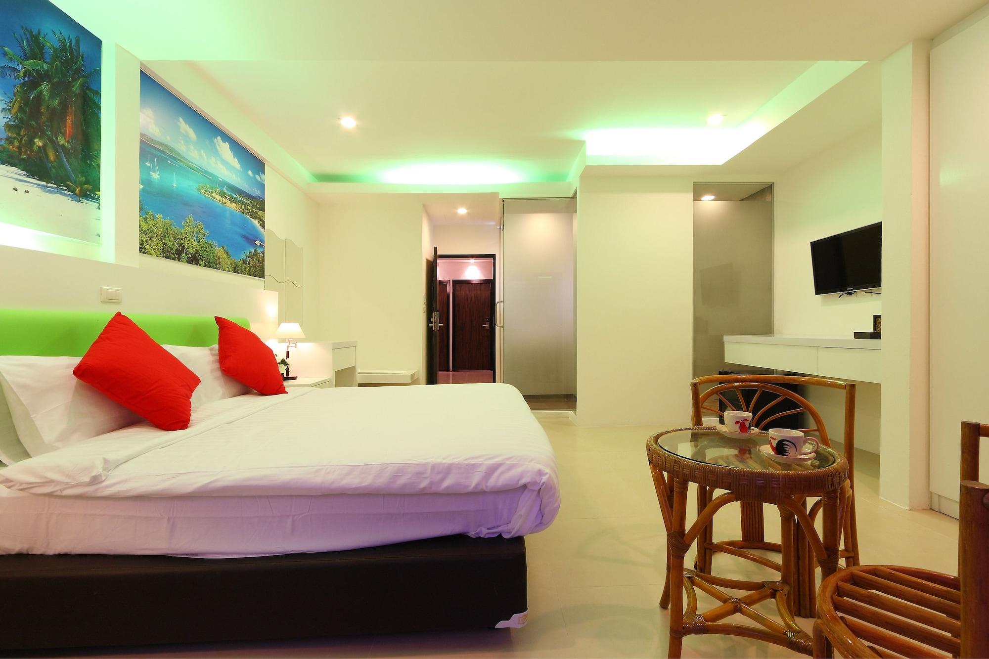 Armoni Patong Beach Hotel Εξωτερικό φωτογραφία