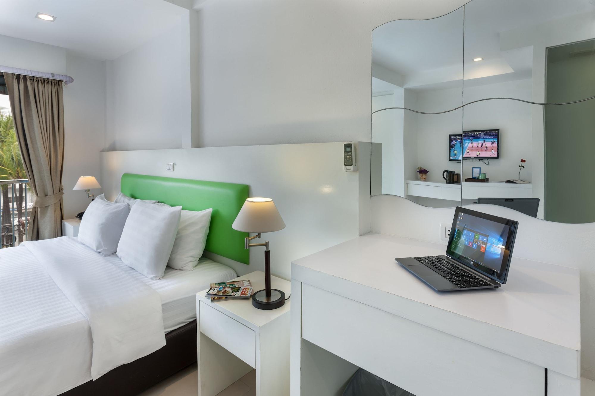 Armoni Patong Beach Hotel Εξωτερικό φωτογραφία