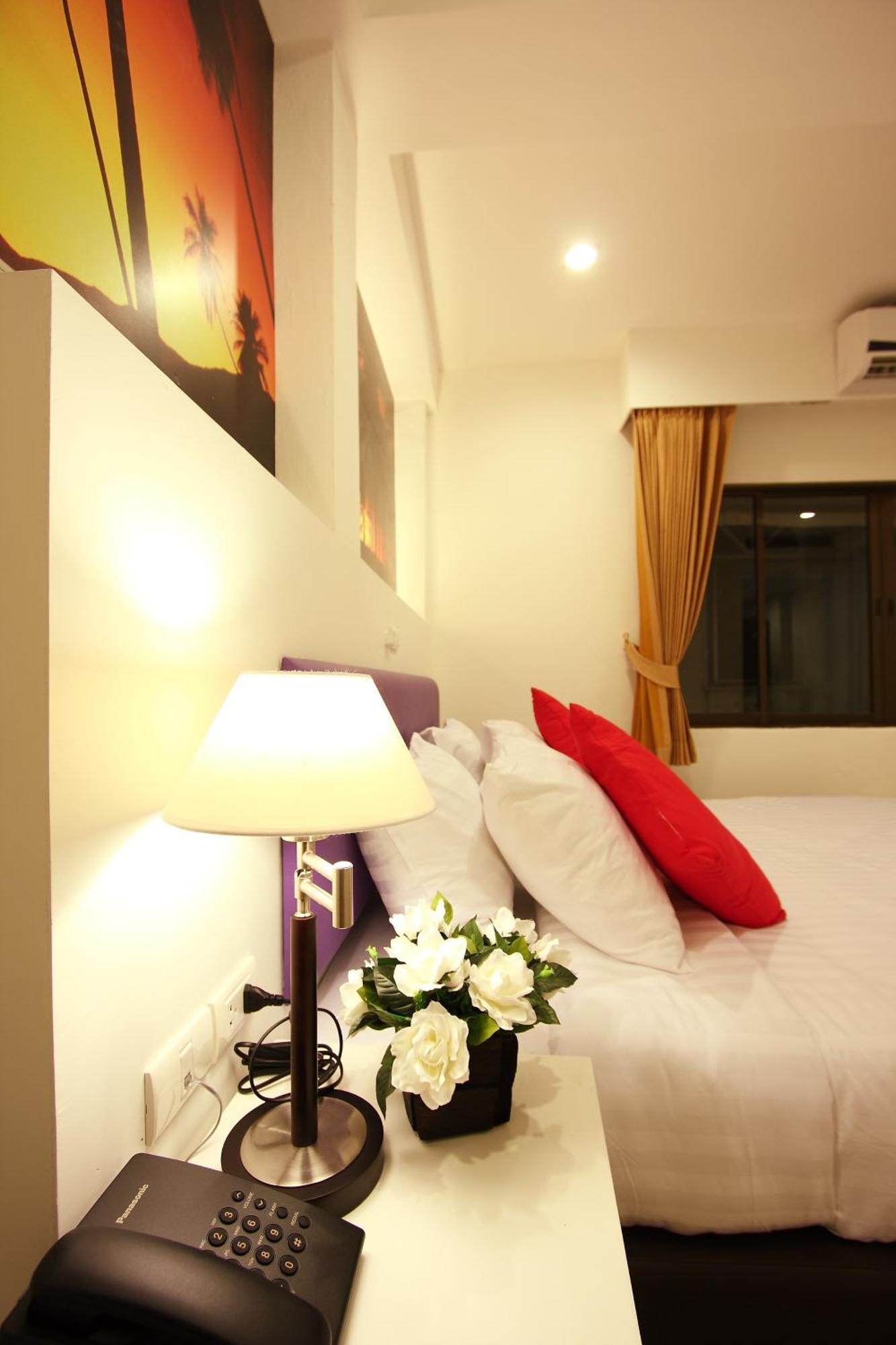 Armoni Patong Beach Hotel Εξωτερικό φωτογραφία