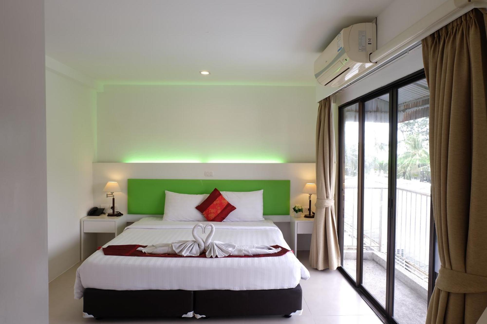 Armoni Patong Beach Hotel Δωμάτιο φωτογραφία