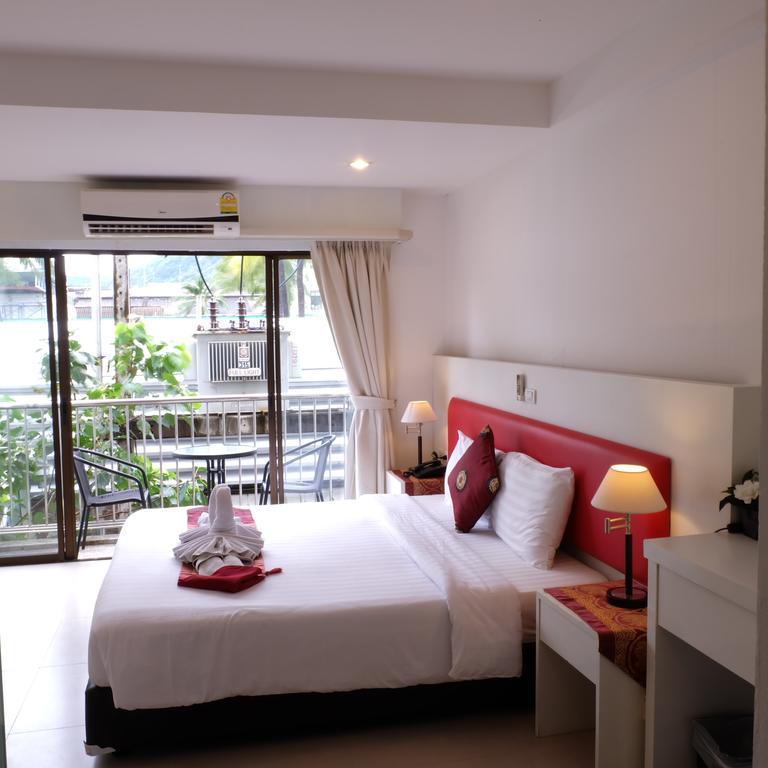 Armoni Patong Beach Hotel Εξωτερικό φωτογραφία