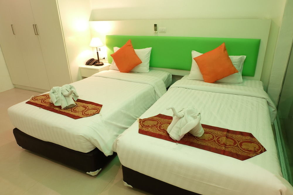 Armoni Patong Beach Hotel Εξωτερικό φωτογραφία